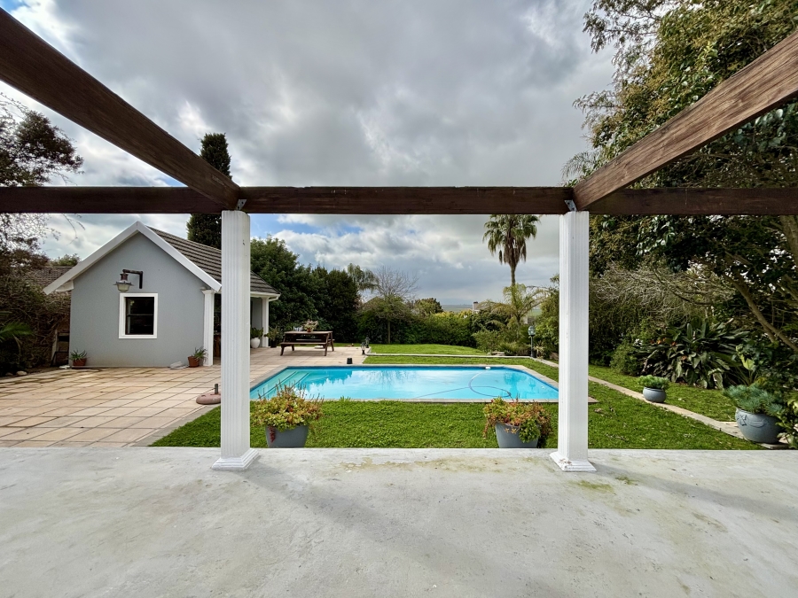 5 Bedroom Property for Sale in Vierlanden Western Cape